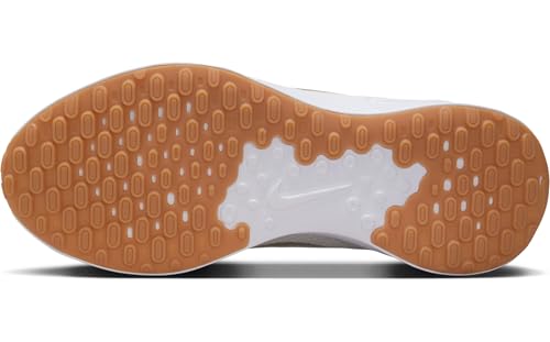 NIKE Women's Revolution 7 Sneaker