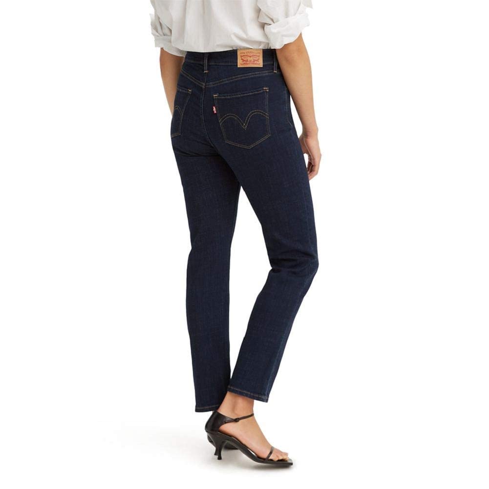 Levi's Women's Classic Straight Jeans