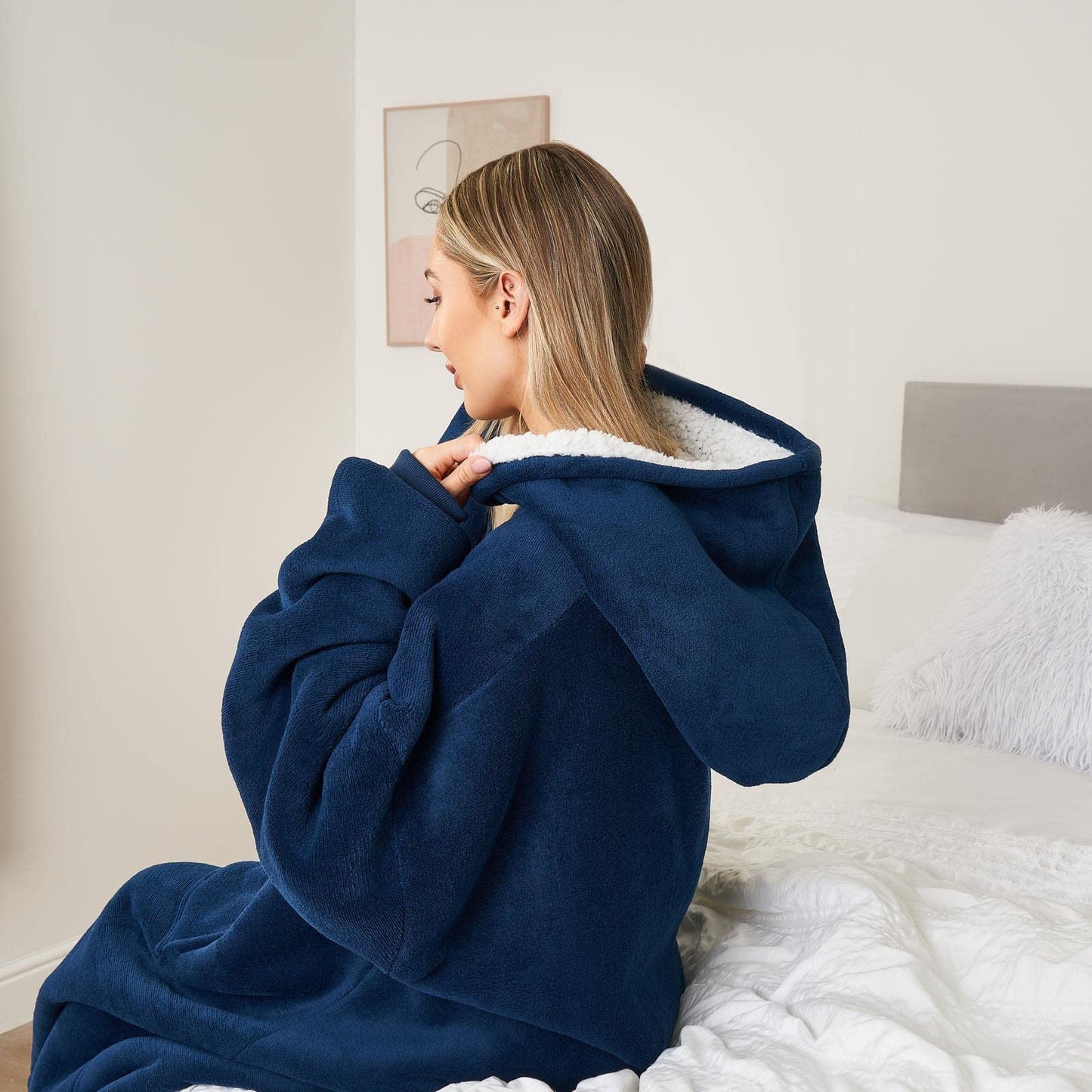 Sienna Extra Long Oversized Blanket Hoodie Wearable Throw with Pockets Sleeves Soft Sherpa Fleece Wearable Throw Giant Sweatshirt, Charcoal Grey